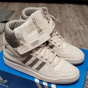 Adidas Forum Hi og Snakeskin size 12